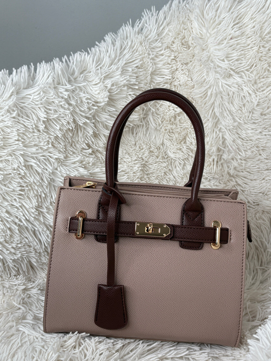 Sac à main beige détails marron
