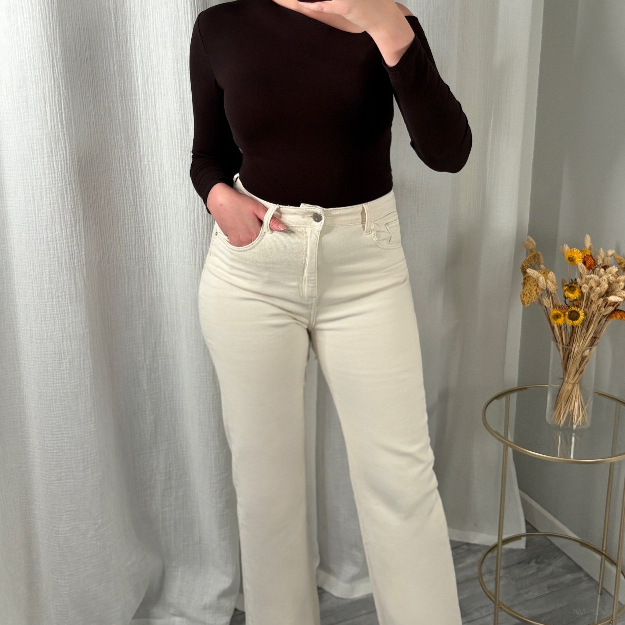 Jean Wide leg beige à bords frangés