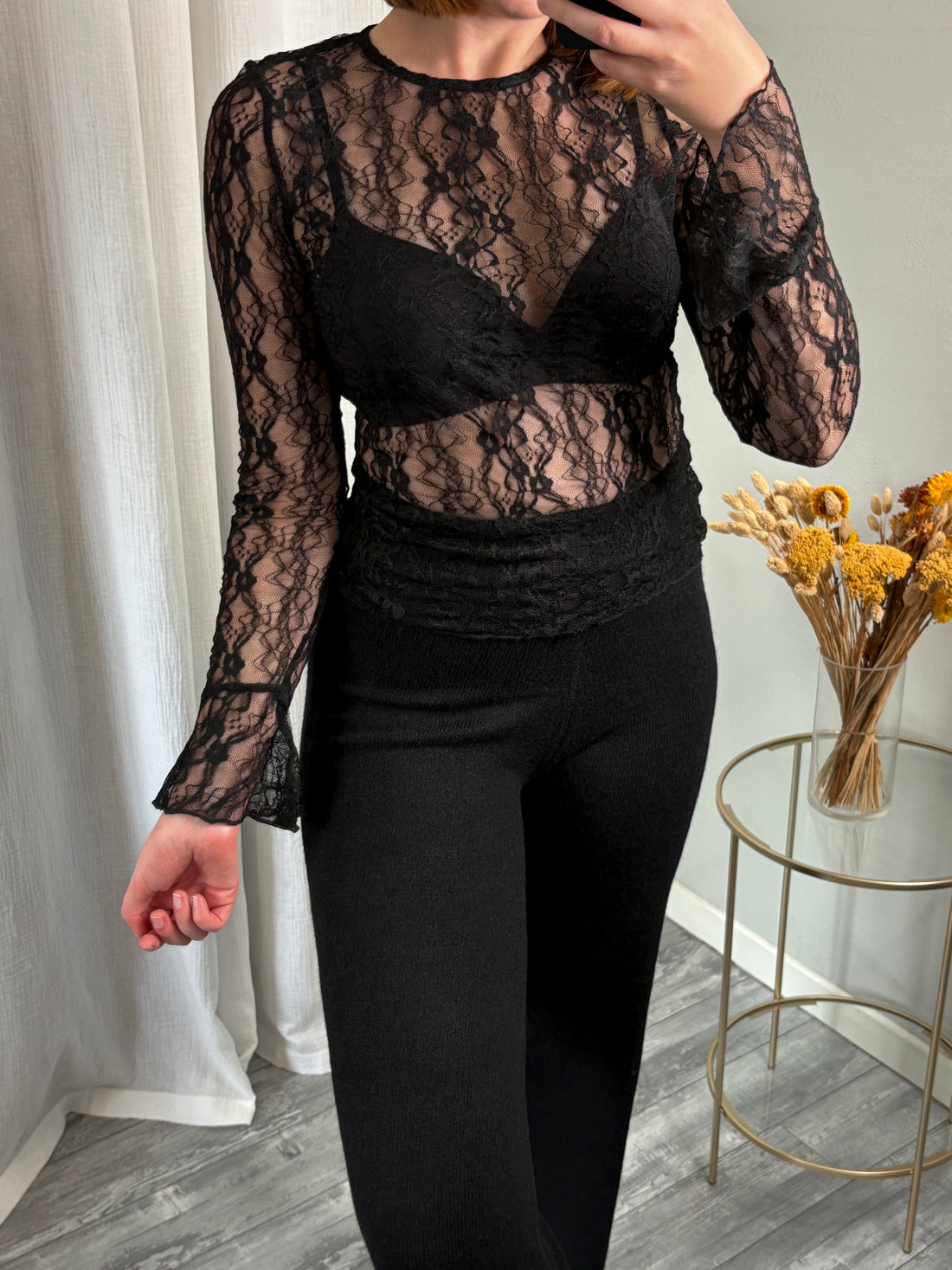 Top en dentelle noire